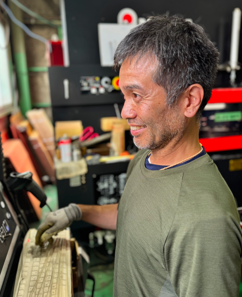 製造部 岡﨑氏